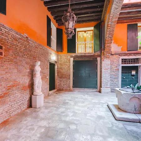 Maison d'hôtes Easytopstay - Elegant In The Authentic Charm Of Castello